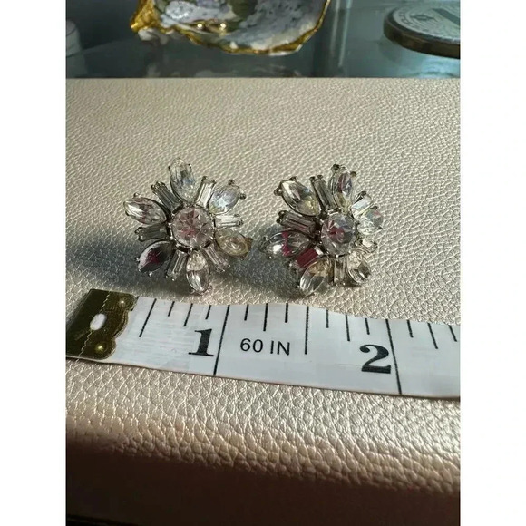 Vintage | Screwback Earrings | Mid Century | Rhinestones | Costume Jewelry - Picture 11 of 15